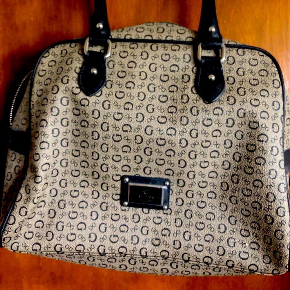 Guess purse